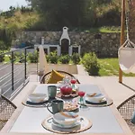 Villa Triscele 10, Emma