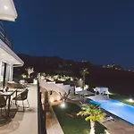 Triscele 10, Emma Villa Giardini-Naxos