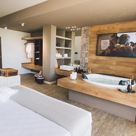 Βίλα Triscele 10, Emma *