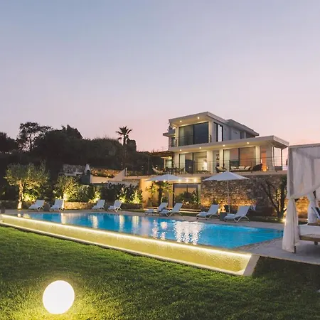 Vila Triscele 10, Emma