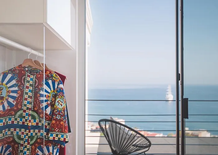 Triscele 10, Emma Giardini Naxos