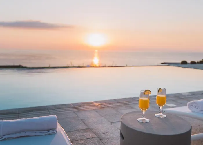 Vila Triscele 10, Emma *