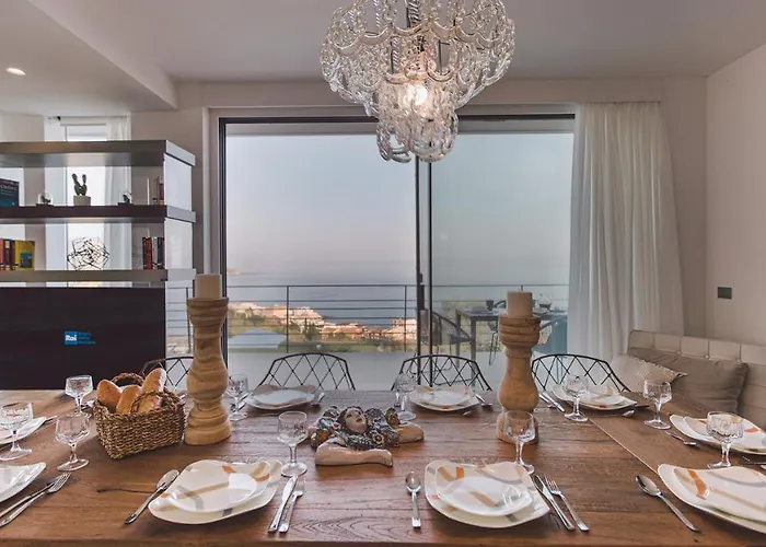 Villa Triscele 10, Emma *