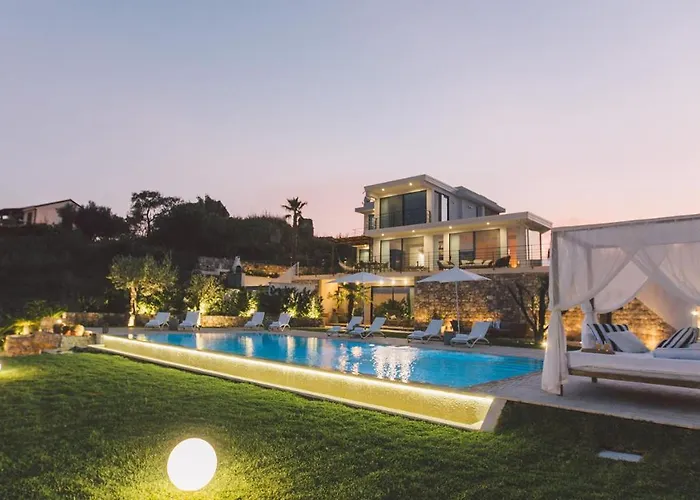 Villa Triscele 10, Emma