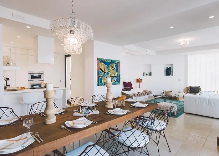 Triscele 10, Emma Villa Giardini Naxos