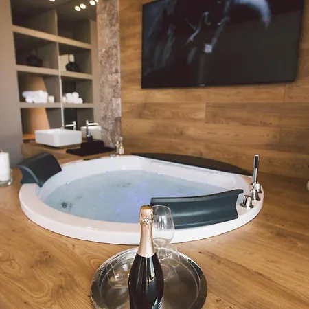 Triscele 10, Emma 别墅