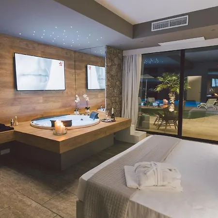 Triscele 10, Emma 别墅 *