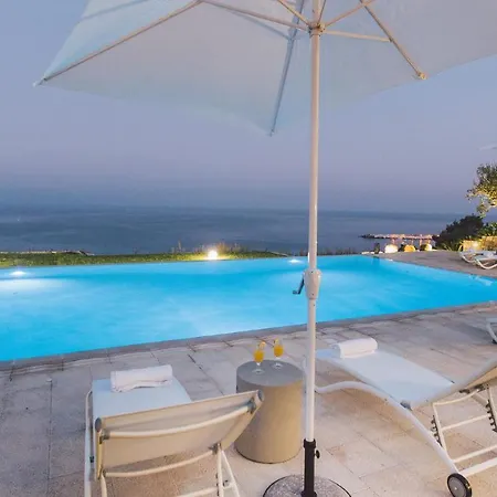 Triscele 10, Emma * 贾迪尼-纳克索斯